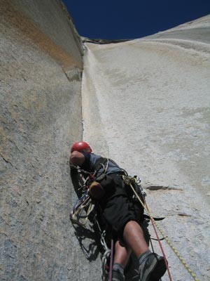 Ammon McNeely starts up the spectacular Pitch 13 of Horse Chute, El Ca...