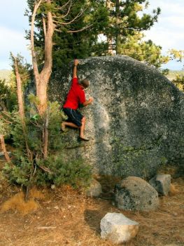 Bear Valley (Hells Kitchen) - Northern California Bouldering, USA. Click to Enlarge