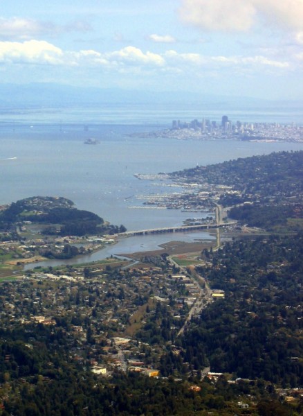 this pic is not the best but it shows how good the view is from Mt Tam...