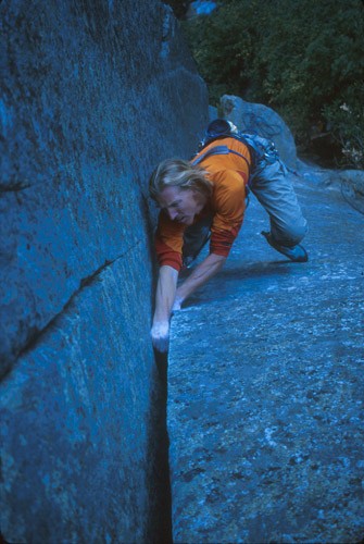 Hans Florine getting solid fist jams on Beggar's Buttress &#40;5.11&#4...