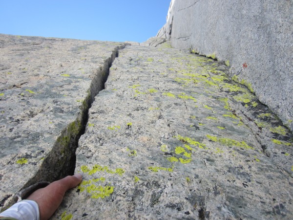 Connecting the 3rd pitch with triple cracks pitch. What a great 70M pi...