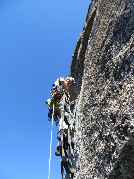 Leading the 5th pitch. SF washington column