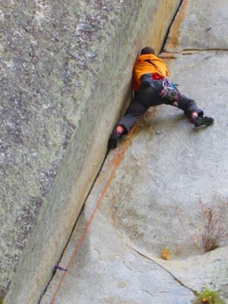 Dan McDevitt climbing LeanieMeanie on other good day