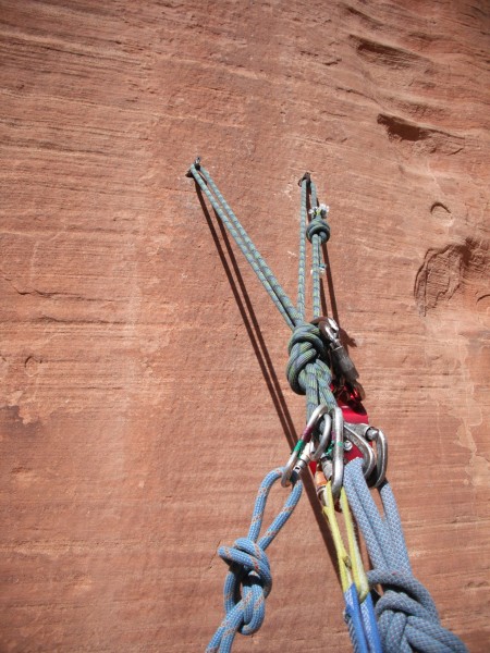 Fixed equalized rope on the top of pitch 3