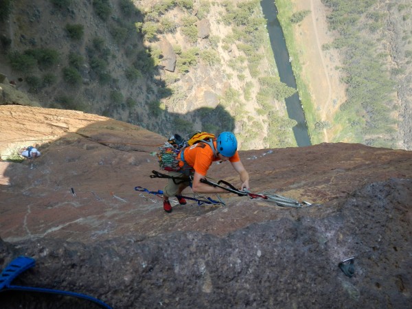 Tom leading pitch 2