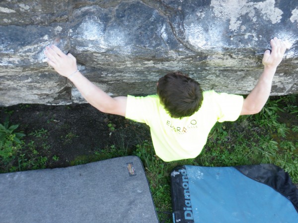 Andrew Zaslove on the classic "Abalone" V7 sloper rail traverse - Supe...