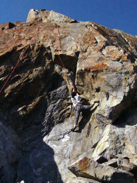 Anu on Roof Crack &#40;5.10&#41;