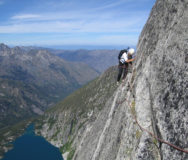 Walt on the second Fin pitch.  Colchuck Lake and Icicle Canyon in the ...