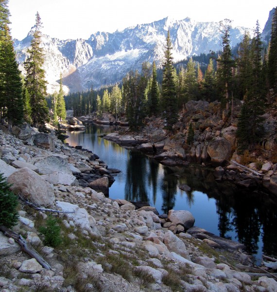 Beautiful Saddle Back Lake at the base of Elephant's Perch