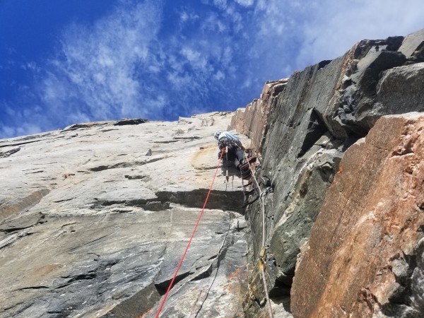 Ryan leading the amazing "Red Dihedral" in perfect weather.